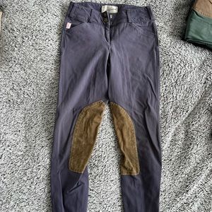 Purple Front-Zip Tailored Sportsman Trophy Hunters
